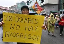 Entre luchas de poder, Bolivia se hunde en el caos