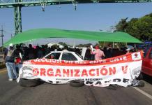 Maestros del CNTE bloquean carreteras de la frontera sur