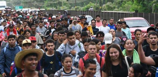 Preocupa a migrantes en México el posible fin de la aplicación CBP One