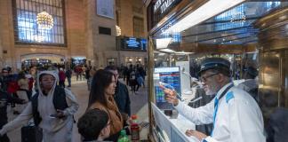 Cine, viajes y gripe aviar, protagonistas de un Acción de Gracias que podría batir récords