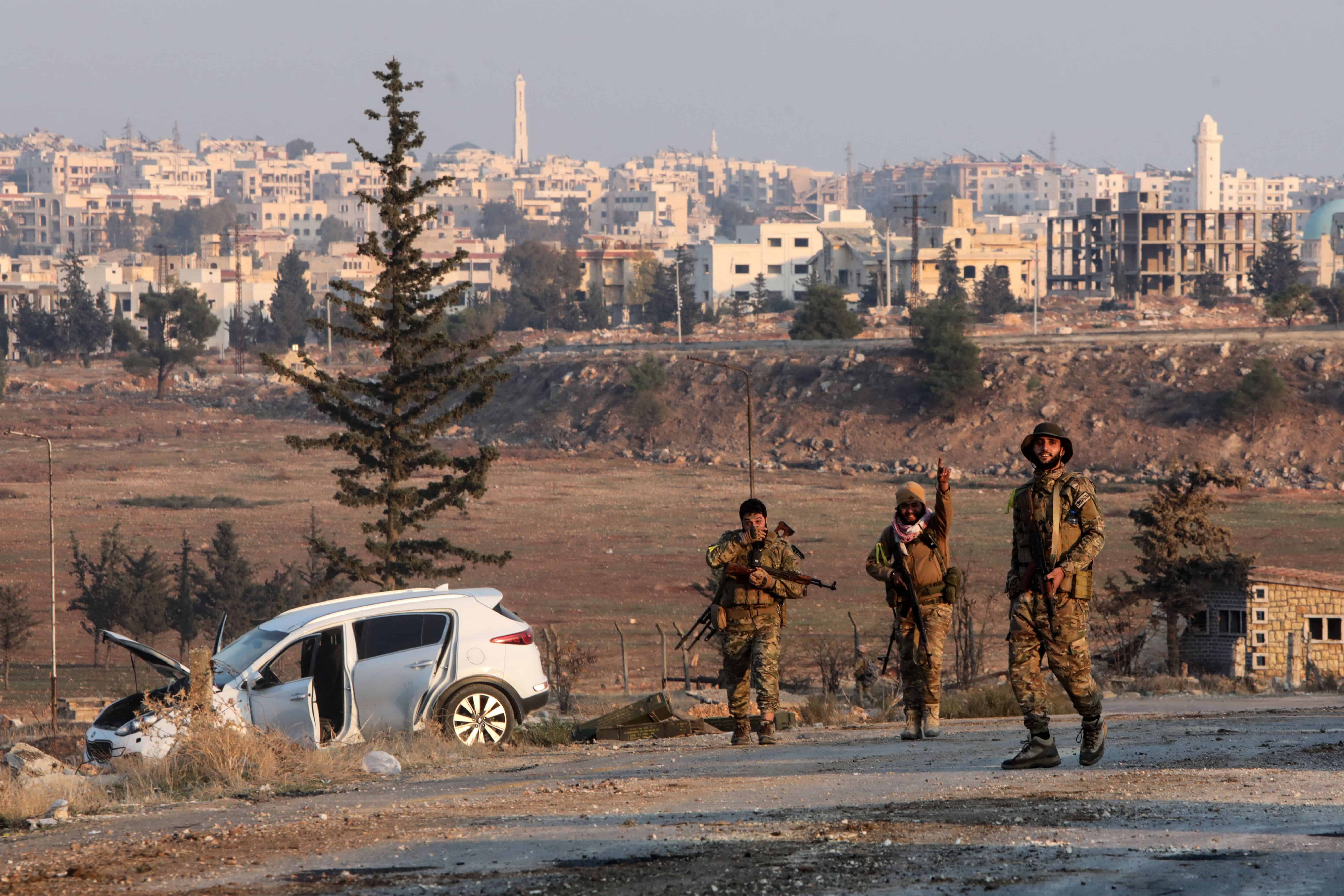 Fuerzas yihadistas entran en la segunda ciudad siria tras una fulgurante ofensiva