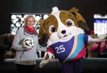 Suiza homenajea con la mascota de la Eurocopa femenina a una pionera