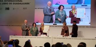 Por su labor en la literatura infantil, FIL reconoce a Patricia van Rhijn con el Homenaje al Mérito Editorial