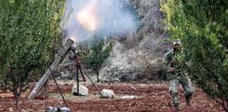 El ejército sirio lanza una contraofensiva frente a los rebeldes cerca de una ciudad clave