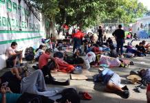 La caravana migrante se estanca en el sur de México y algunos piensan en quedarse