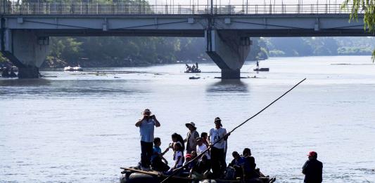 Trump entrega detalles de política migratoria