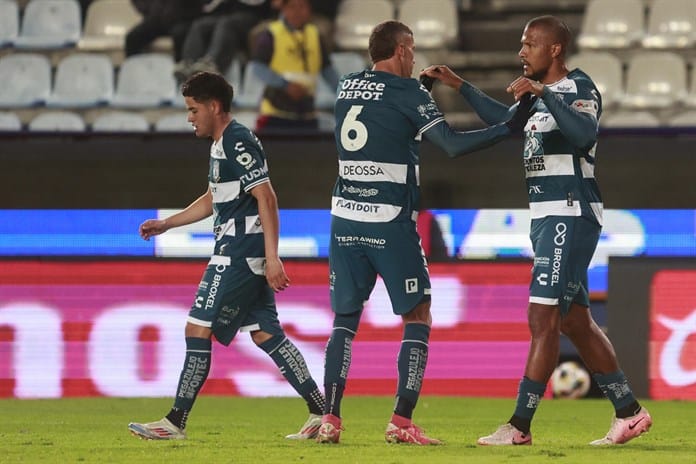 Botafogo y Pachuca chocan por un puesto en semis de la renacida Intercontinental