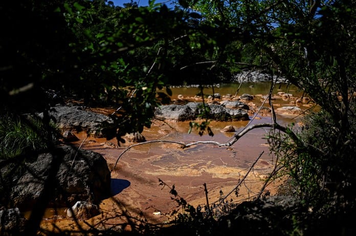 Bukele apuesta a minería para impulsar economía de El Salvador y genera polémica