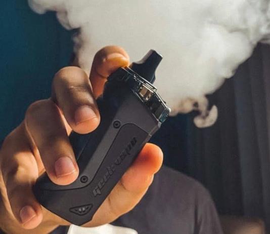 Agencia sanitaria francesa alerta sobre la banalizaci&oacute;n del vapeo entre los j&oacute;venes