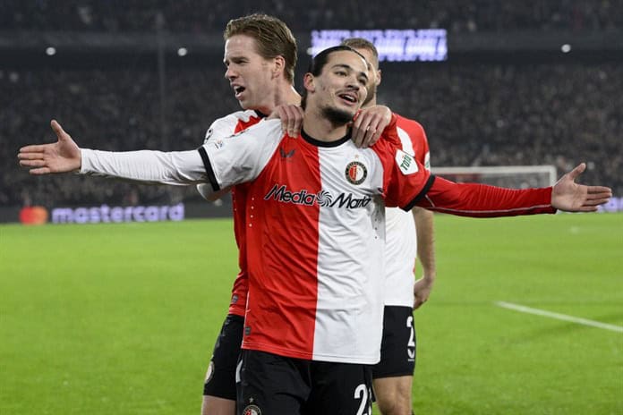 4-2. El Feyenoord se apunta a la clasificación