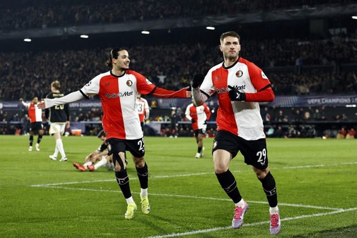 4-2. El Feyenoord se apunta a la clasificación