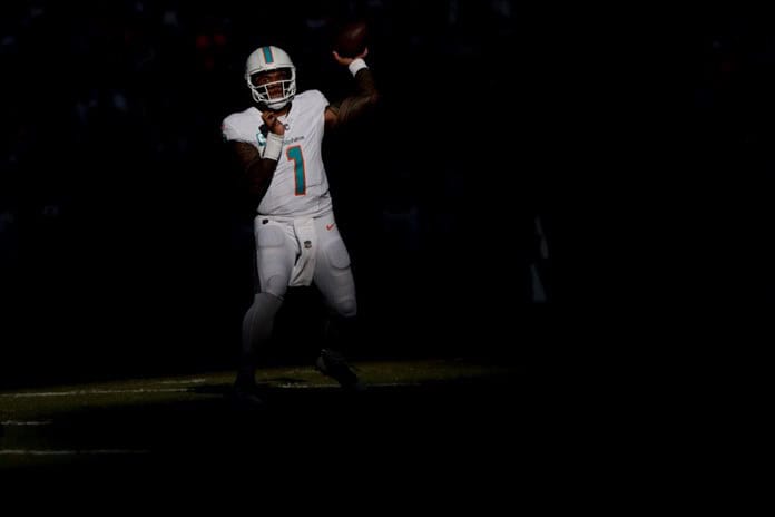 Tagovailoa contrata personal de seguridad ante ola de robos a casas de estrellas de NFL