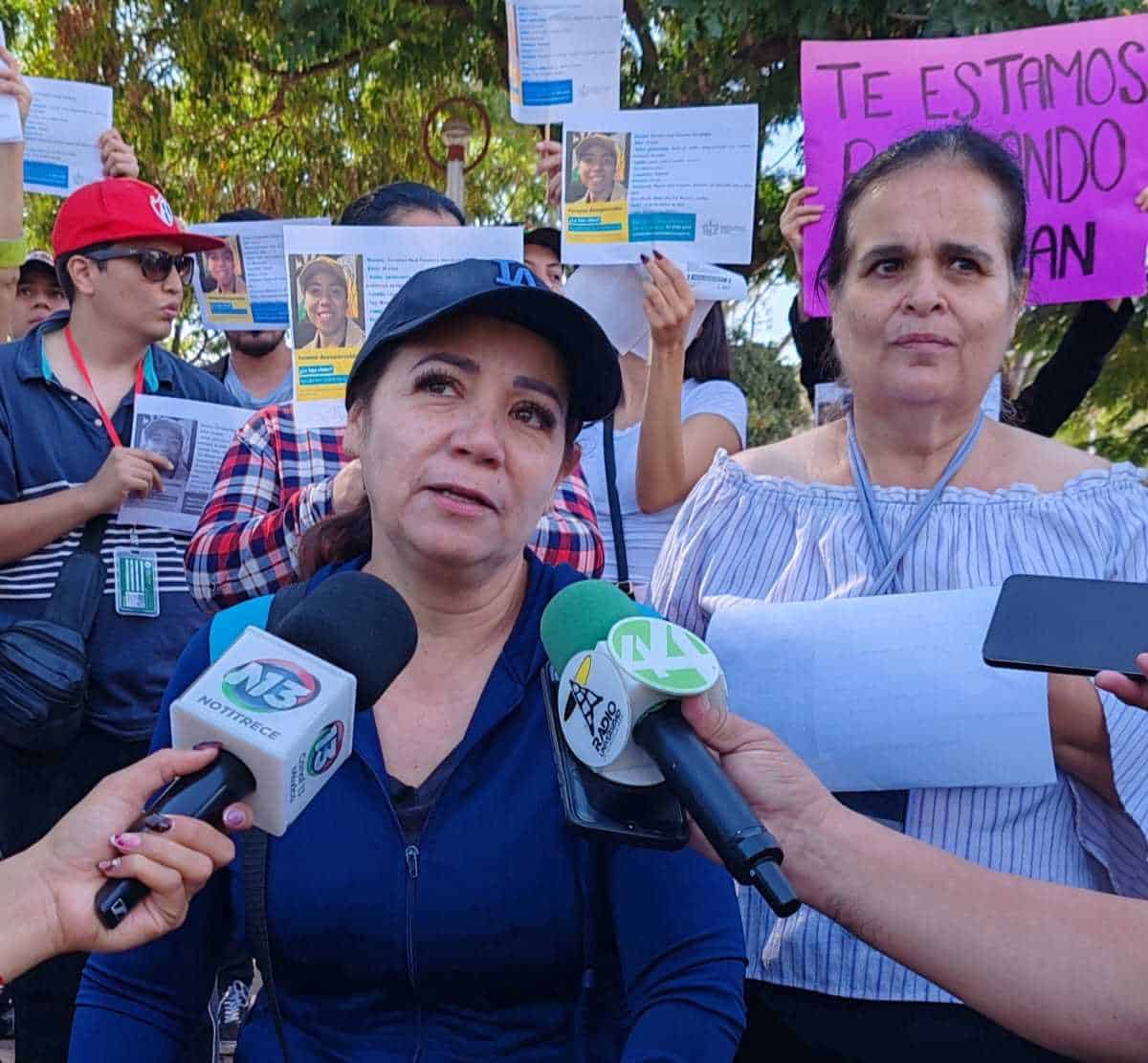 Piden ayuda para localizar al estudiante de la Prepa 2, Christian Palomera, desaparecido el martes