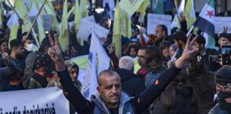 Cientos de manifestantes en Siria por la democracia y los derechos de las mujeres