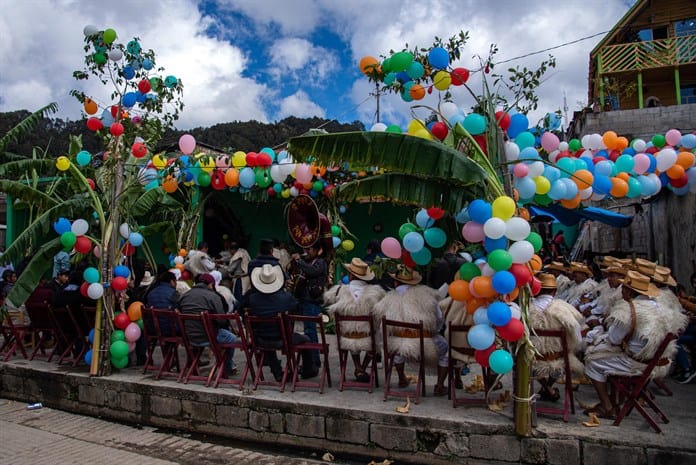 Indígenas celebran Navidad en el sur de México con un culto a la agricultura y naturaleza