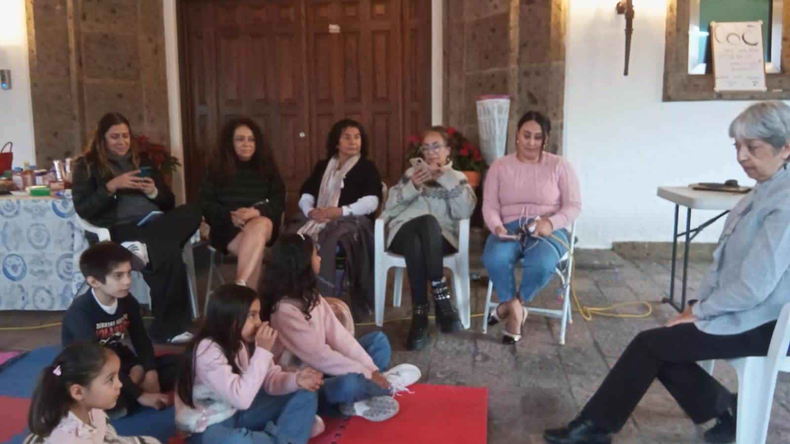 Se unen más mujeres, víctimas de violencia vicaria, en Casa Jalisco en apoyo a Elisa Celis 