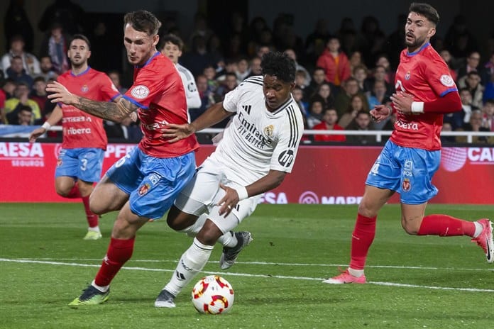 Real Madrid cumple trámite ante Deportiva Minera y se une a octavos de Copa