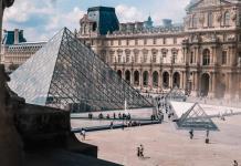 El Louvre y Versailles mantuvieron afluencia en 2024 a pesar de los Juegos Olímpicos