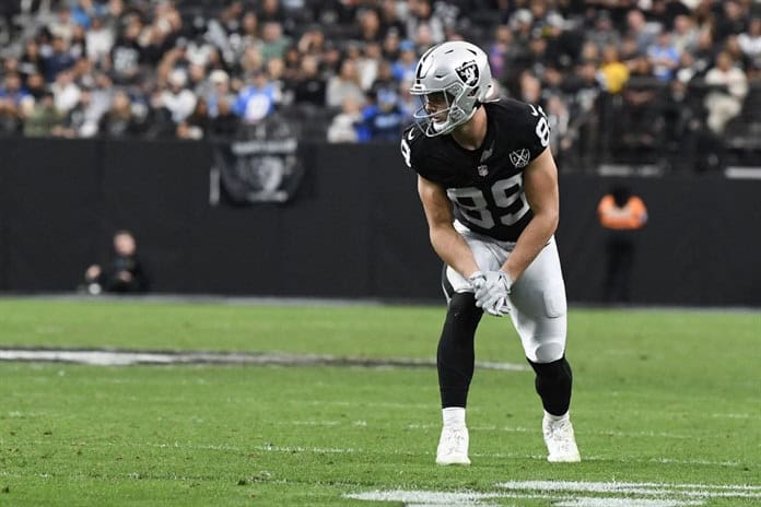 Los Raiders, de NFL, despiden al entrenador Antonio Pierce después de campaña perdedora