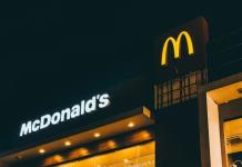 McDonalds da marcha atrás en algunas de sus prácticas de diversidad