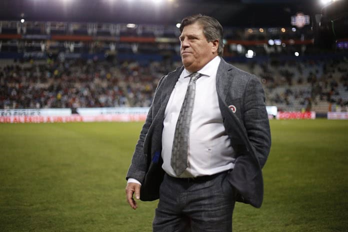 Miguel Herrera, primer mexicano en dirigir a la selección de fútbol de Costa Rica