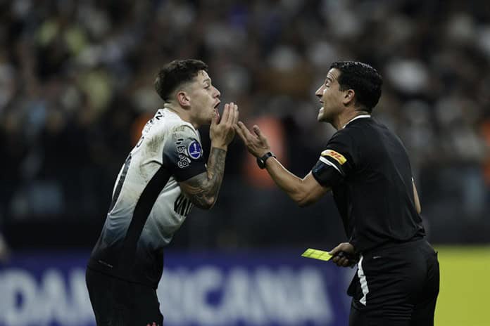 Rodrigo Garro se presenta al Corinthians tras ser imputado por choque letal