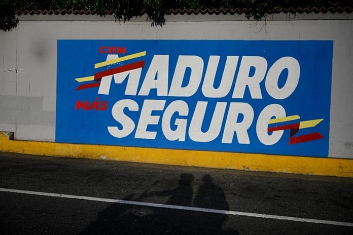 Oposición de Venezuela marcha contra la investidura de Maduro con Machado al frente