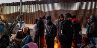 Tijuana planea albergar a deportados en una nave industrial