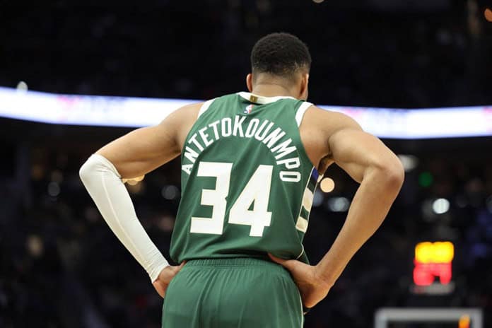 Giannis y Jokic siguen encabezando las votaciones para Juegos de Estrellas de NBA