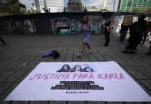 Manifestantes exigen justicia por asesinato de una conductora de Uber en Ciudad de México