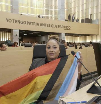 Cinthya Gabriela Chumacero hace historia como la primera diputada trans de Puebla