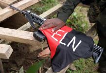 Colombia suspende diálogo con ELN tras violenta jornada que deja más de 30 muertos