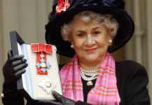 Fallece la actriz británica Joan Plowright a los 95 años de edad