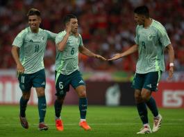 México vence 2-0 al Inter de Brasil en amistoso en Porto Alegre