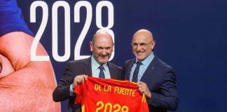 Luis de la Fuente insiste en que no hay conflicto ni con Flick ni con el Barcelona