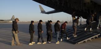 México acepta aviones de deportados de EE.UU. y sugiere a Latinoamérica diálogo ante Trump