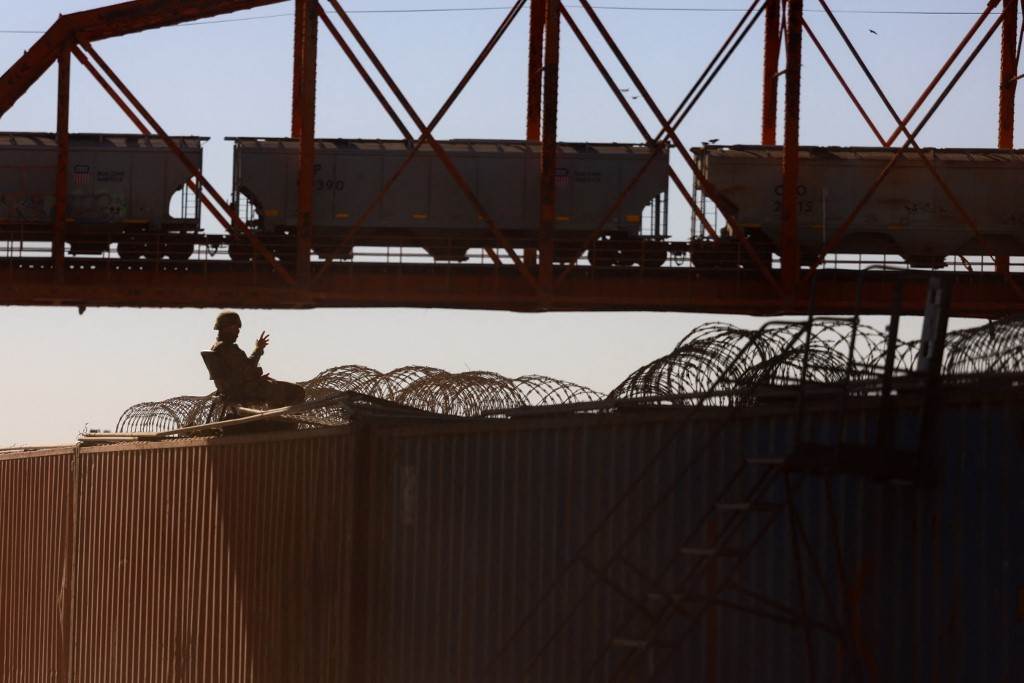 Así se vive en Eagle Pass, la frontera militarizada de Texas