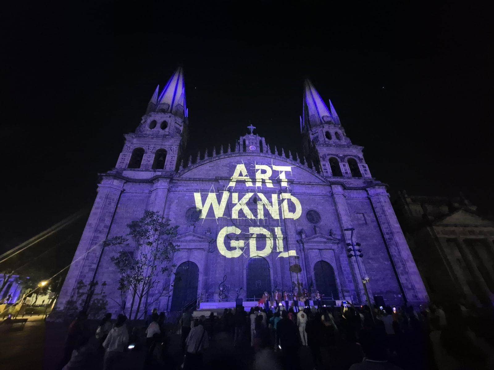 Video Mapping y mariachi marcan el arranque del ART WKND GDL 2025