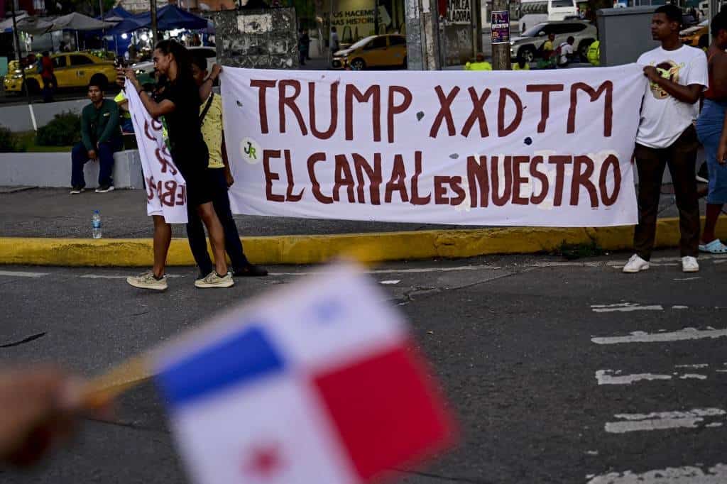 China pide cautela en el proyecto de venta de varios puertos de Panamá a un consorcio estadounidense China pide cautela en el proyecto de venta de varios puertos de Panamá a un consorcio estadounidense