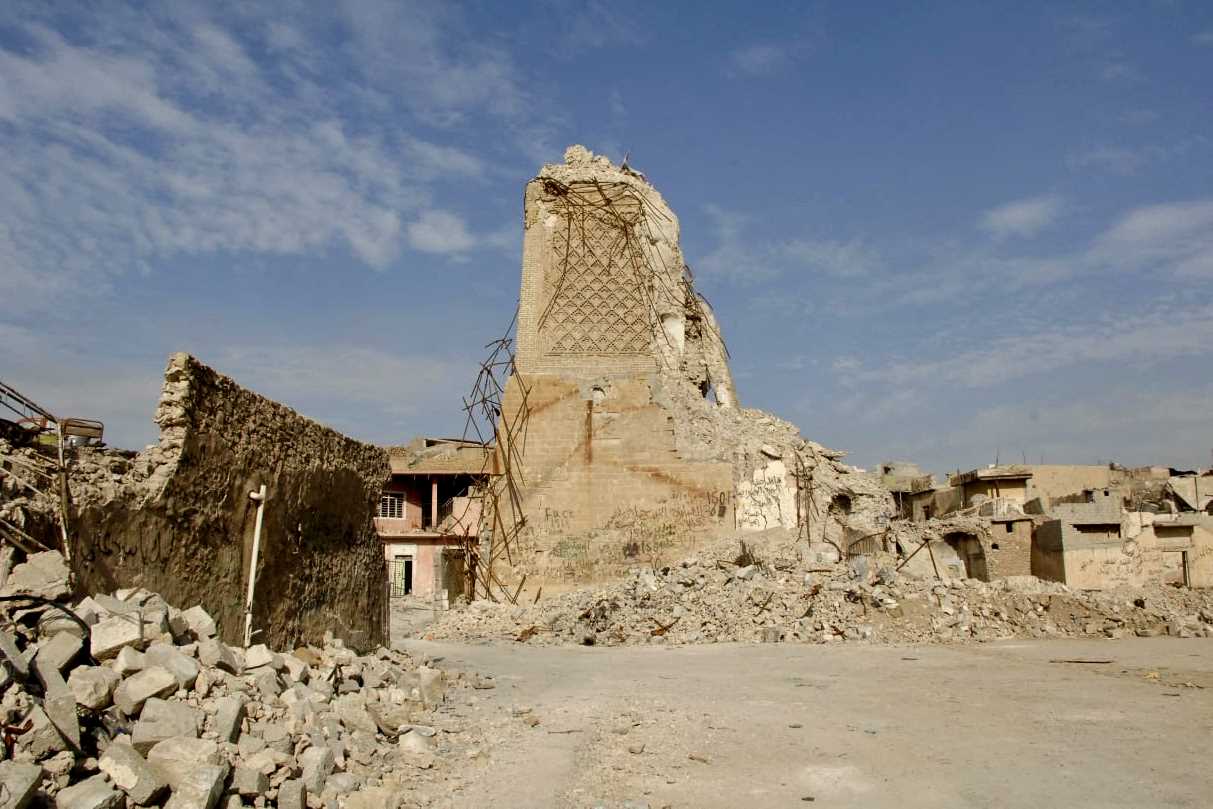 Mosul recupera su identidad con la reconstrucción de un icónico minarete