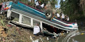 Trágico accidente de autobús en Guatemala deja al menos 51 muertos