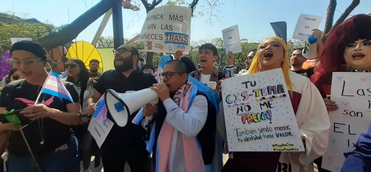 Presentan queja en contra del cardenal por discriminar a infancias trans