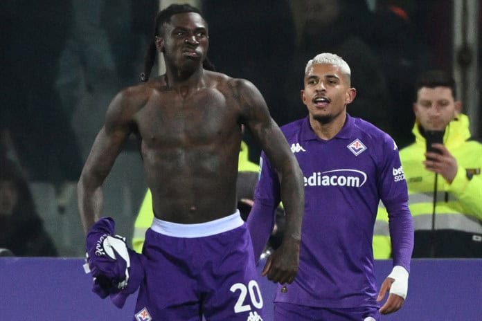 Fiorentina denuncia insultos racistas a su delantero Moise Kean