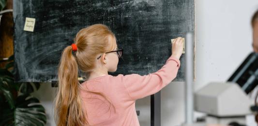 La desigualdad de género impide a las niñas llegar a la ciencia