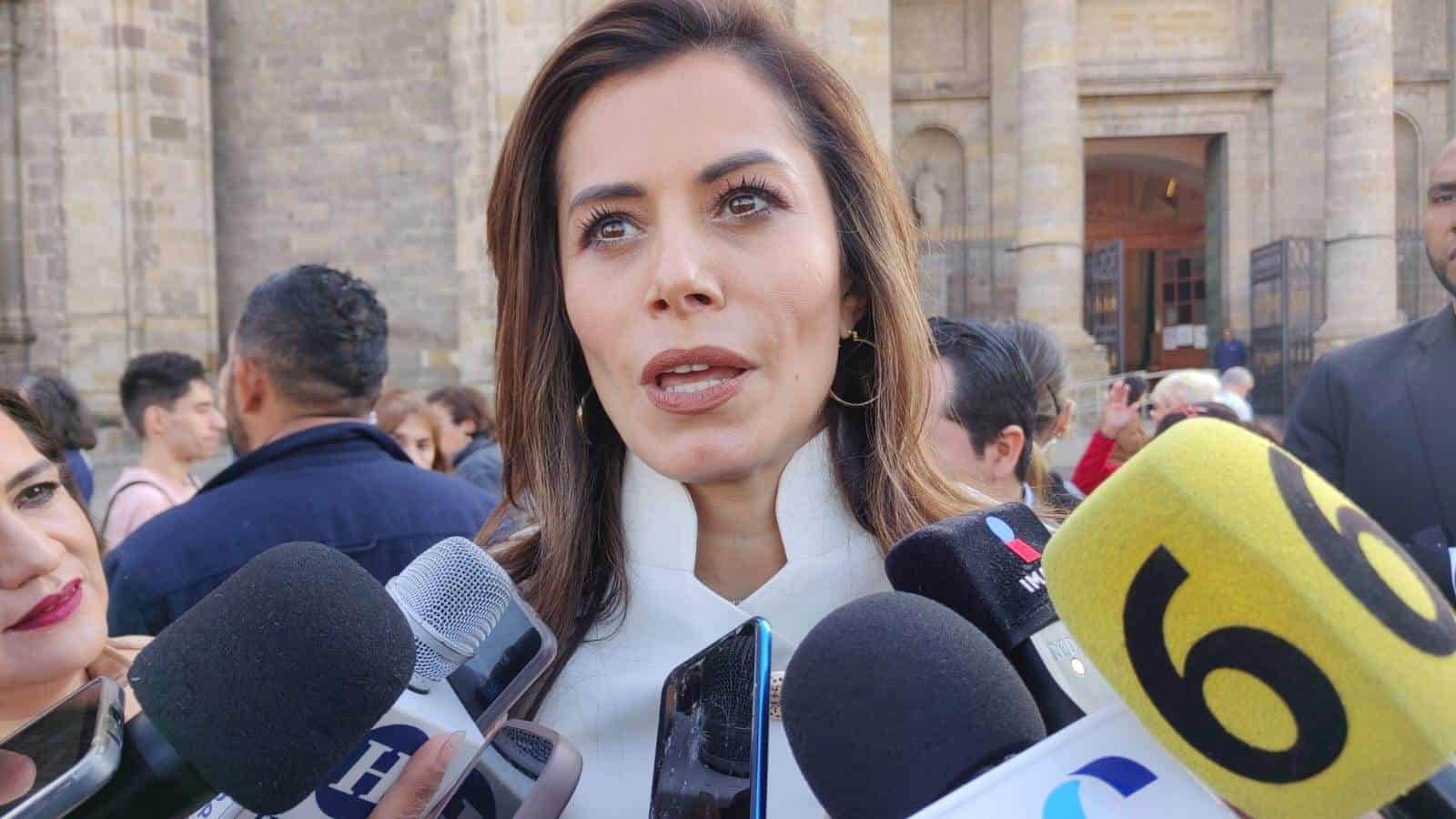 Multas por barrer no son recaudatorias; son para hacer conciencia: Verónica Delgadillo