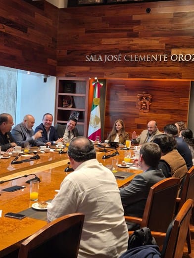 En reunión con el Rector, diputados federales de Jalisco reafirman respaldo a la UdeG