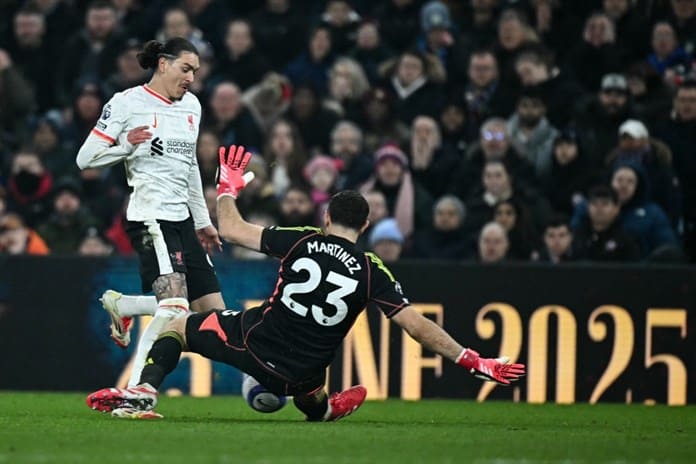 Entrenador del Liverpool pide a Darwin Núñez mejorar actitud