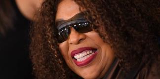 Roberta Flack, cantante del éxito Killing Me Softly With His Song, fallece a los 88 años