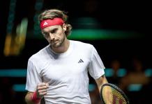 Tsitsipas vence a Sonego y supera la primera ronda