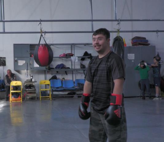 José Luis, un joven boxeador de 12 años que anhela chocar guantes con el Canelo